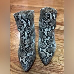 Seven Dials Booties, size 10